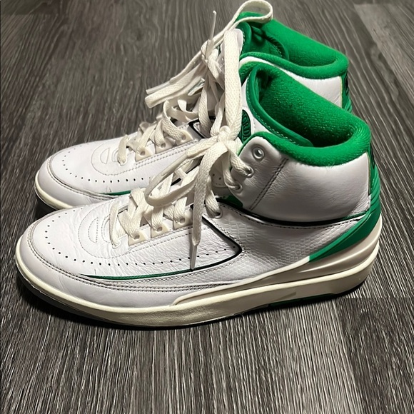 Jordan White and Green High-Top Sneakers with Leather Finish - Picture 4 of 7
